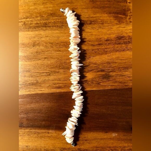 Seashell Bracelet in Peachy Orange/Cream 9” Long - Picture 3 of 3